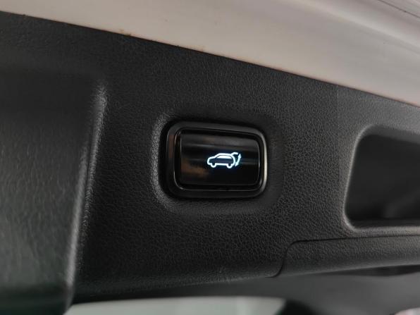 Hyundai Santa Fe IV с пробегом 2018 года, цена 2 475 000 рублей, 187000 км, внедорожник, Автокод Объявления