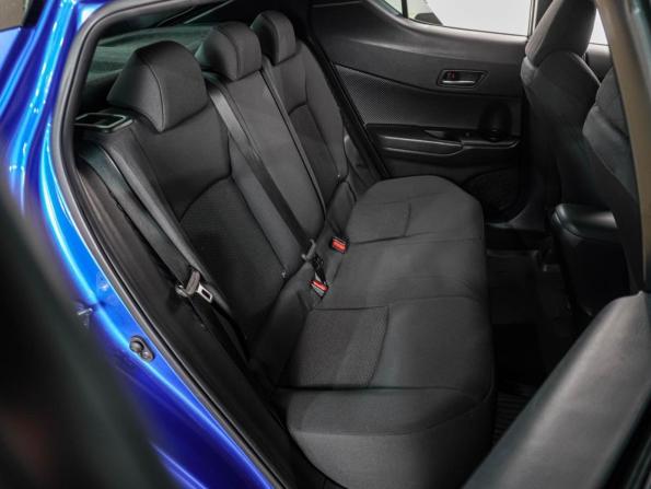 Toyota C-HR I с пробегом 2019 года, цена 2 249 000 рублей, 63368 км, внедорожник, Автокод Объявления