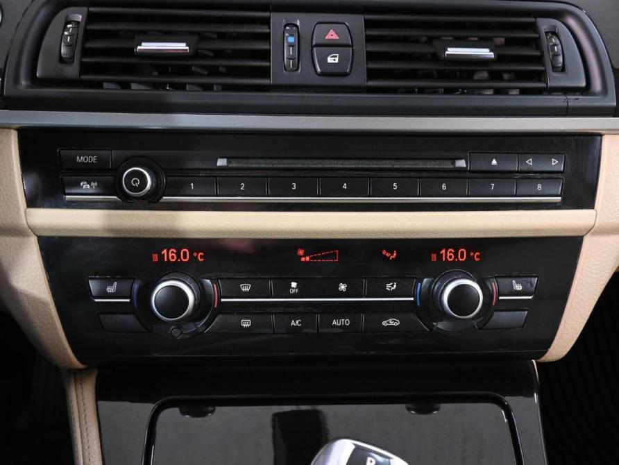BMW 5 серии VI (F10/F11/F07) Рестайлинг Ростов-на-Дону  - изображение 14