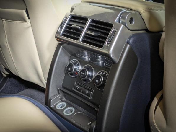 Land Rover Range Rover III Рестайлинг 2 с пробегом 2012 года, цена 2 150 000 рублей, 305000 км, внедорожник, Автокод Объявления
