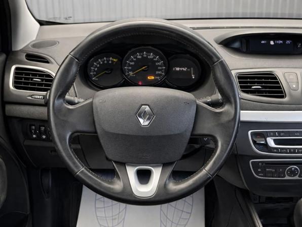 Renault Megane III с пробегом 2012 года, цена 737 000 рублей, 178442 км, хэтчбек, Автокод Объявления