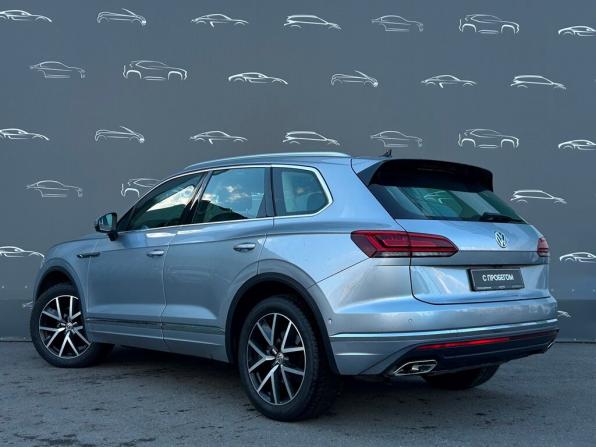 Volkswagen Touareg III с пробегом 2018 года, цена 3 798 900 рублей, 153158 км, внедорожник, Автокод Объявления