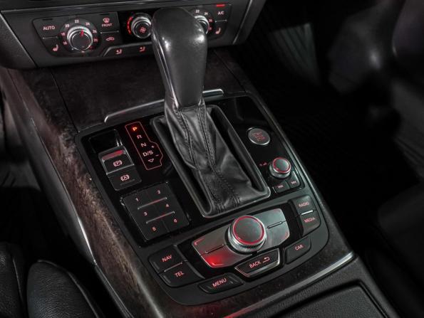 Audi A6 IV (C7) Рестайлинг с пробегом 2018 года, цена 2 494 000 рублей, 113856 км, седан, Автокод Объявления