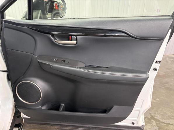 Lexus NX I с пробегом 2015 года, цена 2 077 000 рублей, 134189 км, внедорожник, Автокод Объявления