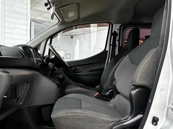 Nissan NV200 с пробегом 2015 года, цена 1 099 000 рублей, 179500 км, минивэн, Автокод Объявления