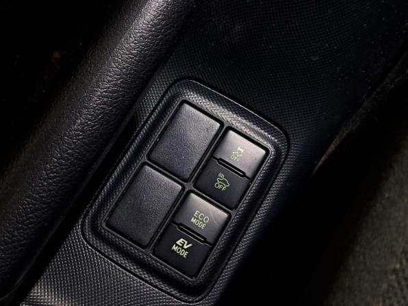 Toyota Aqua I Рестайлинг 2 с пробегом 2019 года, цена 1 390 000 рублей, 100470 км, хэтчбек, Автокод Объявления