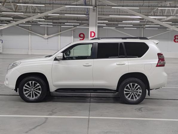 Toyota Land Cruiser Prado 150 Series Рестайлинг 1 с пробегом 2014 года, цена 3 290 000 рублей, 221738 км, внедорожник, Автокод Объявления