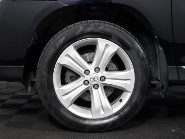 Toyota Highlander II (XU40) Рестайлинг с пробегом 2012 года, цена 2 190 000 рублей, 180157 км, внедорожник, Автокод Объявления