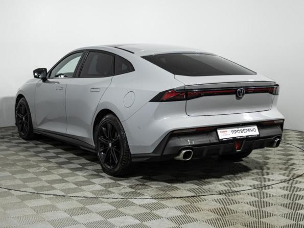 Changan UNI-V I с пробегом 2023 года, цена 2 150 000 рублей, 57900 км, лифтбек, Автокод Объявления