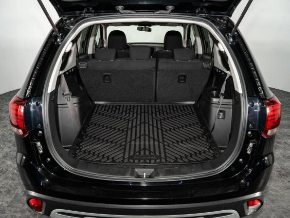 Mitsubishi Outlander III Рестайлинг 3 с пробегом 2020 года, цена 2 400 500 рублей, 49770 км, внедорожник, Автокод Объявления