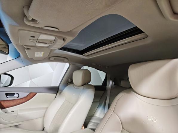 Infiniti QX70 с пробегом 2014 года, цена 2 830 000 рублей, 73401 км, внедорожник, Автокод Объявления