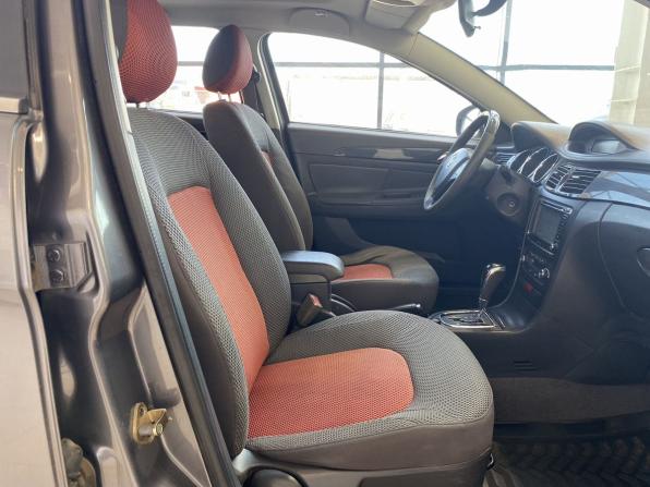 Dongfeng H30 Cross с пробегом 2015 года, цена 609 000 рублей, 151384 км, хэтчбек, Автокод Объявления