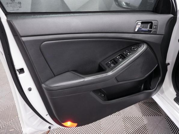 Kia Optima III Рестайлинг с пробегом 2013 года, цена 1 170 000 рублей, 199505 км, седан, Автокод Объявления