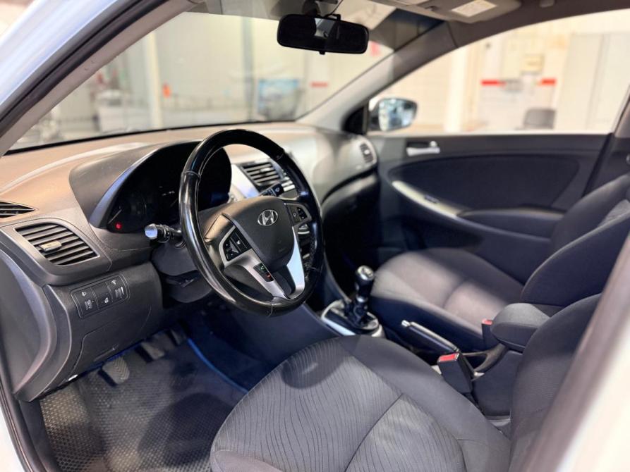 Hyundai Solaris I Рестайлинг Челябинск  - изображение 9