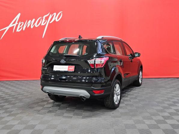 Ford Kuga II Рестайлинг с пробегом 2017 года, цена 2 049 000 рублей, 17629 км, внедорожник, Автокод Объявления