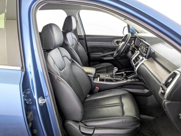 Kia Sorento IV с пробегом 2022 года, цена 3 795 000 рублей, 93137 км, внедорожник, Автокод Объявления
