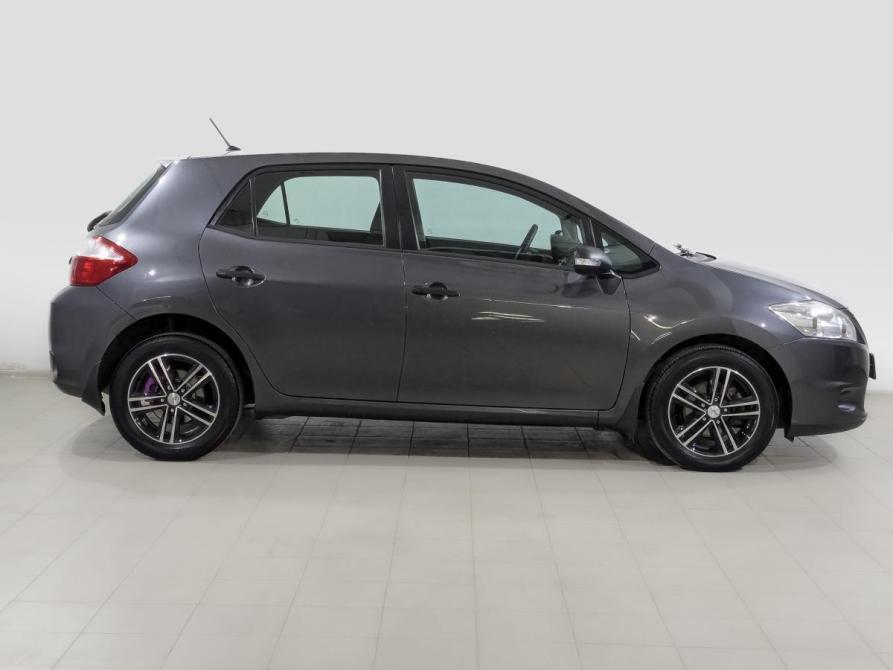 Toyota Auris I Рестайлинг Химки  - изображение 4