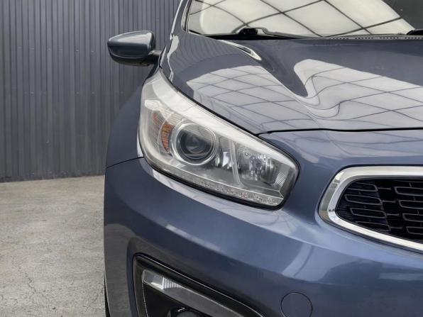 Kia Ceed II Рестайлинг с пробегом 2017 года, цена 1 197 000 рублей, 126925 км, хэтчбек, Автокод Объявления