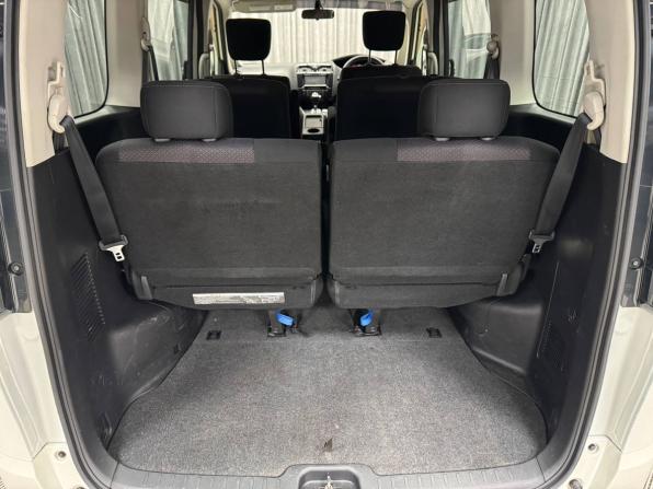 Nissan Serena IV (C26) с пробегом 2012 года, цена 1 300 000 рублей, 296064 км, минивэн, Автокод Объявления