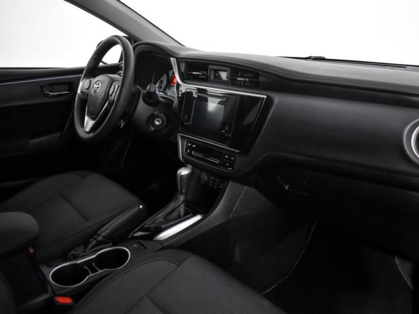 Toyota Corolla XI (E160 E170 E180) Рестайлинг 1 с пробегом 2019 года, цена 1 750 000 рублей, 65343 км, седан, Автокод Объявления