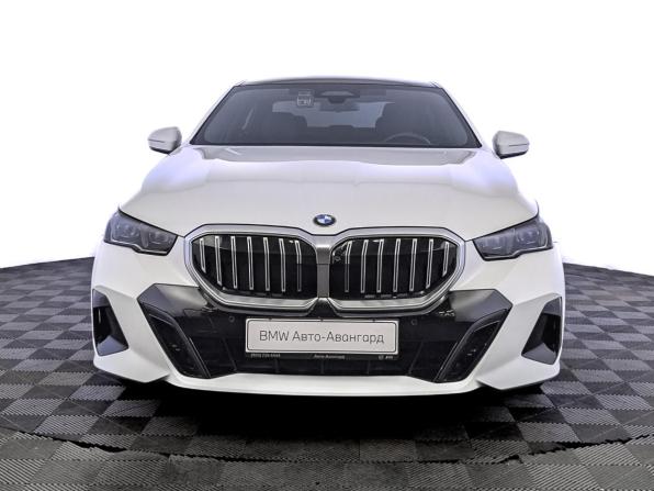 BMW 5 серии VIII (G60/G61/G68) с пробегом 2024 года, цена 6 485 000 рублей, 42153 км, седан, Автокод Объявления