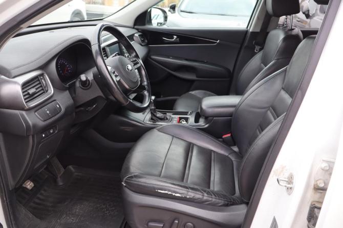 Kia Sorento III Prime Рестайлинг с пробегом 2018 года, цена 2 539 000 рублей, 192000 км, внедорожник, Автокод Объявления
