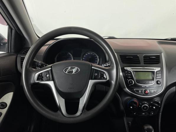 Hyundai Solaris I с пробегом 2013 года, цена 603 000 рублей, 231159 км, хэтчбек, Автокод Объявления