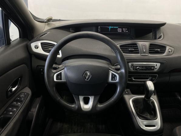 Renault Scenic III Рестайлинг с пробегом 2012 года, цена 819 900 рублей, 220000 км, компактвэн, Автокод Объявления