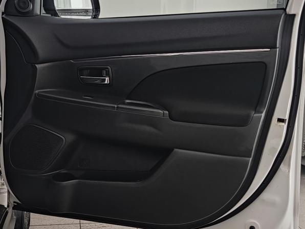 Mitsubishi ASX I Рестайлинг 2 с пробегом 2017 года, цена 1 020 000 рублей, 305141 км, внедорожник, Автокод Объявления