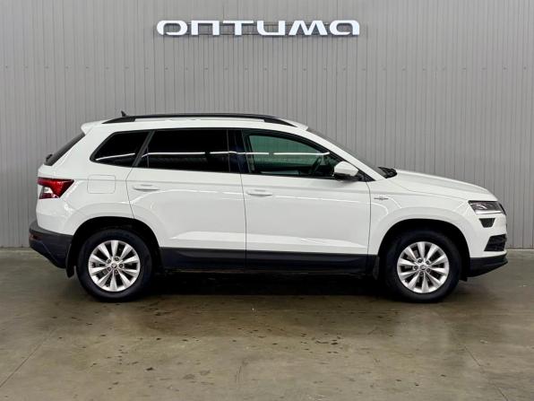 Skoda Karoq I с пробегом 2021 года, цена 2 497 000 рублей, 54834 км, внедорожник, Автокод Объявления