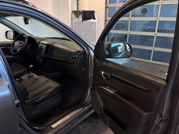 Hyundai Santa Fe II Рестайлинг с пробегом 2012 года, цена 1 240 000 рублей, 220292 км, внедорожник, Автокод Объявления