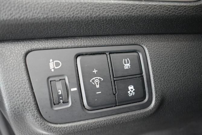 Hyundai Solaris II Рестайлинг с пробегом 2021 года, цена 1 689 000 рублей, 52000 км, седан, Автокод Объявления