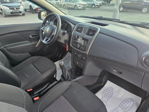 Renault Sandero II Рестайлинг с пробегом 2019 года, цена 1 099 995 рублей, 83795 км, хэтчбек, Автокод Объявления