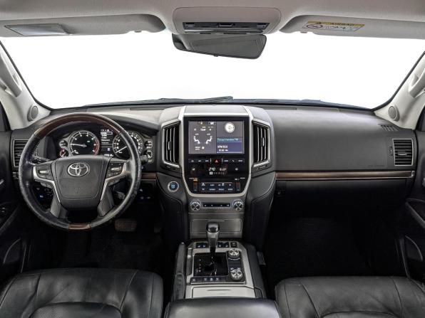 Toyota Land Cruiser 200 Series Рестайлинг 2 с пробегом 2017 года, цена 5 050 000 рублей, 300506 км, внедорожник, Автокод Объявления
