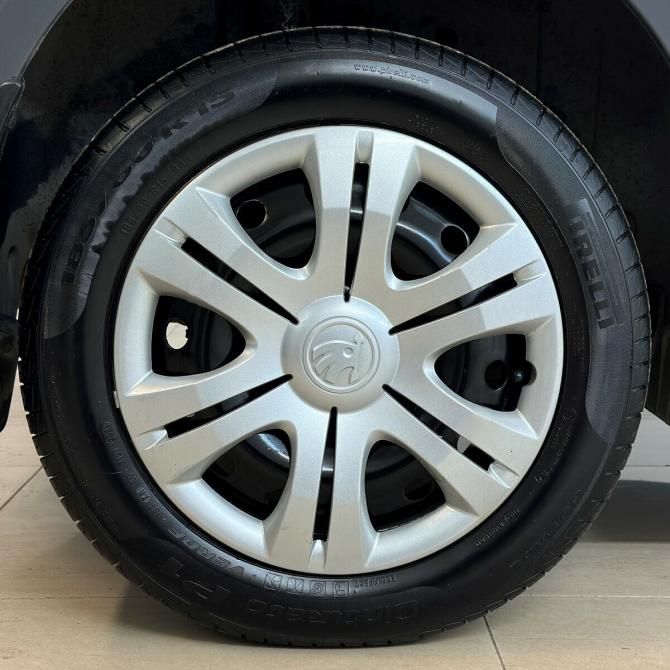 Skoda Roomster I Москва  - изображение 15
