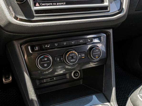 Volkswagen Tiguan II с пробегом 2017 года, цена 2 399 000 рублей, 143713 км, внедорожник, Автокод Объявления