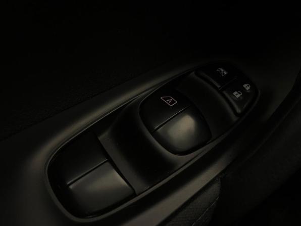 Nissan Qashqai II с пробегом 2018 года, цена 1 230 000 рублей, 210192 км, внедорожник, Автокод Объявления