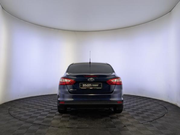 Ford Focus III с пробегом 2012 года, цена 900 000 рублей, 71132 км, седан, Автокод Объявления