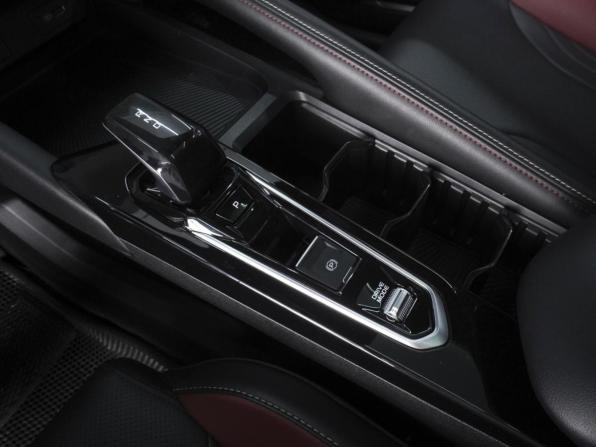 Geely Coolray I Рестайлинг с пробегом 2024 года, цена 2 080 000 рублей, 32961 км, внедорожник, Автокод Объявления