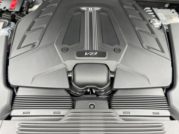 Bentley Bentayga I Рестайлинг с пробегом 2022 года, цена 37 000 000 рублей, 2375 км, offers.body_type.unknown, Автокод Объявления