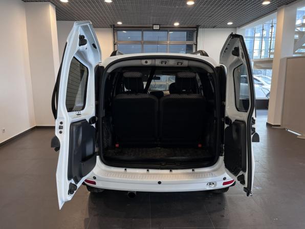 Lada (ВАЗ) Largus I с пробегом 2018 года, цена 875 000 рублей, 150722 км, универсал, Автокод Объявления