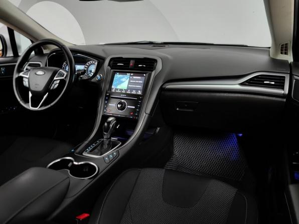 Ford Mondeo V с пробегом 2018 года, цена 1 449 000 рублей, 274000 км, универсал, Автокод Объявления