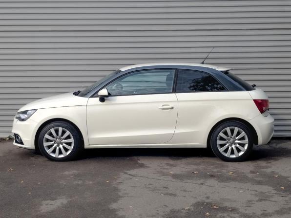 Audi A1 I (8X) с пробегом 2012 года, цена 1 200 000 рублей, 95101 км, хэтчбек, Автокод Объявления