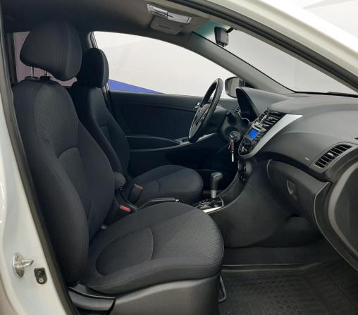 Hyundai Solaris I с пробегом 2013 года, цена 740 000 рублей, 192349 км, седан, Автокод Объявления