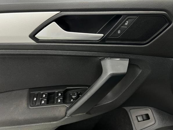 Volkswagen Tiguan II с пробегом 2020 года, цена 2 499 000 рублей, 136749 км, внедорожник, Автокод Объявления