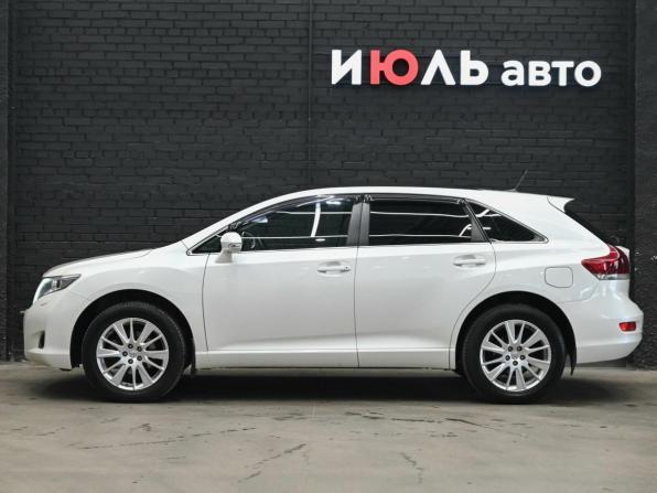Toyota Venza I Рестайлинг с пробегом 2013 года, цена 2 300 000 рублей, 260049 км, внедорожник, Автокод Объявления