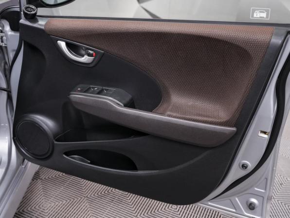Honda Fit Shuttle I с пробегом 2012 года, цена 1 100 000 рублей, 150239 км, универсал, Автокод Объявления