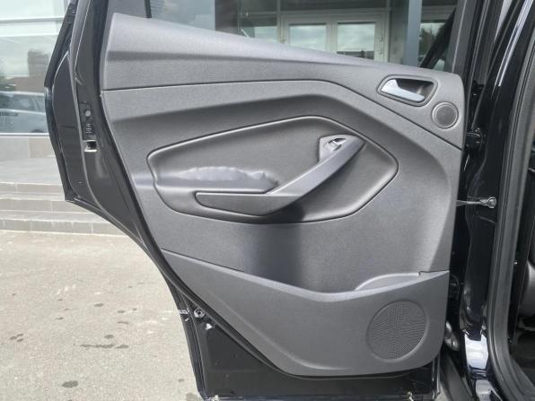 Ford Kuga II Рестайлинг с пробегом 2018 года, цена 1 575 000 рублей, 122350 км, внедорожник, Автокод Объявления