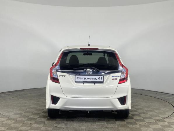 Honda Fit III с пробегом 2016 года, цена 1 070 000 рублей, 138953 км, хэтчбек, Автокод Объявления