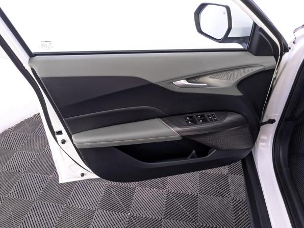 Changan Lamore с пробегом 2023 года, цена 1 755 000 рублей, 61939 км, седан, Автокод Объявления